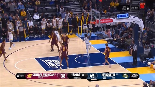 Nigel James Jr. with a PERFECT lob to Zaide Lowery 💥 Marquette Men's Basketball starting to flow in the second half on truTV & HBO Max! | TNT Sports US