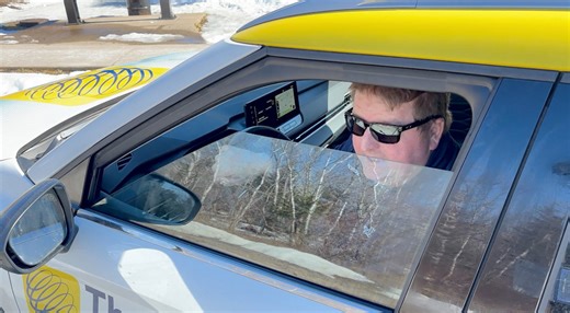 Why your car windows get stuck and how to easily fix them