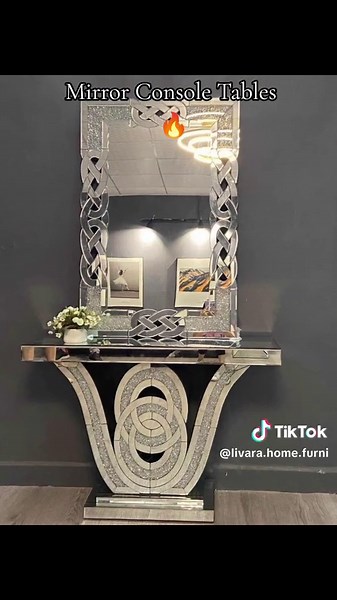 Stylish Mirror Console Tables for a Luxurious Space