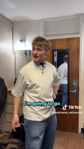 Good vs Bad Dorm Experience in College