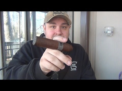 BIGGEST CIGAR I EVER SMOKED (Shock & Awe "Barracks Buster" 5.5 X 80)