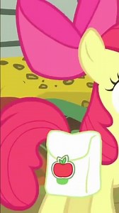 Apple Bloom and the Curse Mystery! 😱✨| My Little Pony in Portuguese