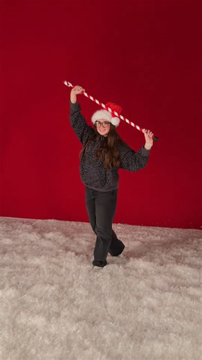 1.3K views · 29 reactions | ❄️ Welcome to the Snow Studio! ❄️ Take a little tour of my brand new space! Complete with falling snow, a cozy green room, and yes… hot chocolate waiting for you!☕️✨ Red Snow Sessions have been extended through December 7th! Use code SNOW50 for $50 off your session! Spots are melting away fast!  Book now before they’re gone! https://www.drdimages.com/snow | Doug Dienelt Photography | Facebook