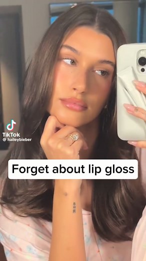 🥘 Love food but not the way it makes you feel? ✨ FODZYME is a tasteless enzyme powder you sprinkle right on meals. ⚡ It breaks down hard-to-digest FODMAPs (like garlic, onion, dairy & wheat) before they cause gas, bloating, or discomfort. 🙌 Eat more freely, without the guesswork. 👉 Try FODZYME today and enjoy food again. ⚠️ Disclaimer: Not a cure or treatment for medical conditions. Consult a healthcare provider for personalized advice. | FODZYME