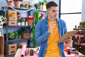 Qual é a importância da ficha de cadastro de clientes para o seu varejo?