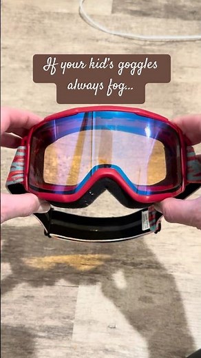 Kids ski goggles that don’t fog (Smith Snow Day review)
