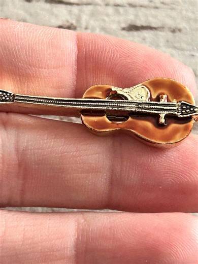 Vintage Acoustic Guitar Brooch, Music Lover Gift, Whimsical Musical Instrument Pin - Etsy