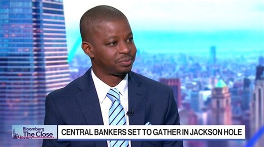 Fed Will Take Time Cutting Rates and Follow Data: Sonola