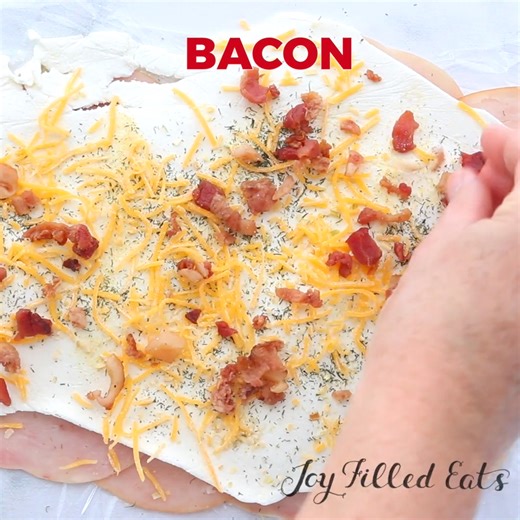 These Turkey Bacon Ranch Pinwheels are a total win for parties, lunches, or snacks! 🥓🧀 They come together in just five minutes, are packed with flavor, and my kids devoured them at our last get-together. Bonus: they’re low carb, keto, gluten-free, grain-free, sugar-free, and Trim Healthy Mama friendly. Comment the word RECIPE below and I’ll send it straight to your inbox! 💌 👉 https://joyfilledeats.com/turkey-bacon-ranch-pinwheels/ | Joy Filled Eats - Keto, Low Carb, & THM Recipes