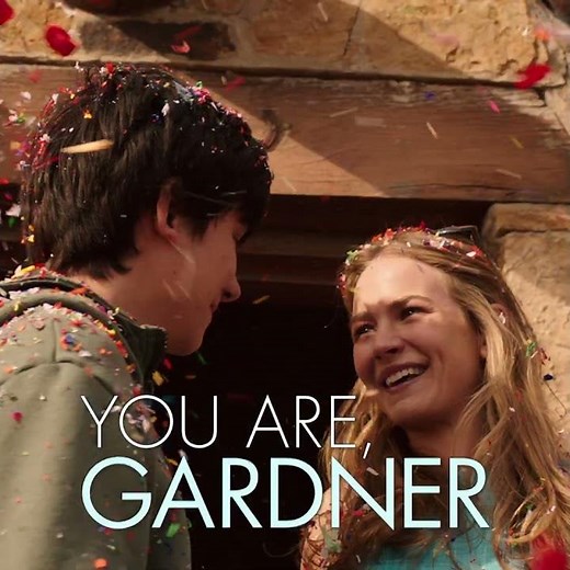 The Space Between Us Official Trailer #3 (2017) Gary Oldman, Asa Butterfield -- Regal Cinemas [HD]