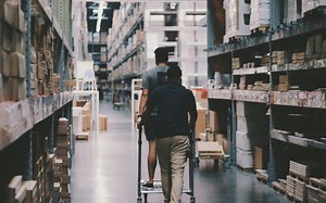 Print-On-Demand vs. Dropshipping: Which is Better? | Printful