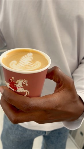 How to make Rosetta latte art😳🌷#latteart #viral_video