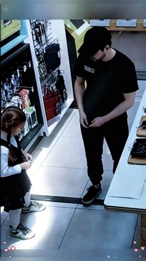 Why Was This Girl Kicked Out of a Phone Shop… But Then Given a Seat? 😳📱#shorts
