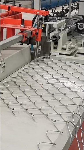 Precision meets performance with our single wire chain link machine 🛠️