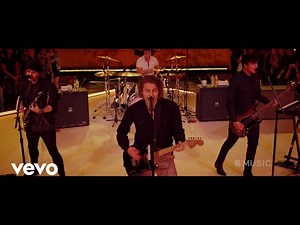 5 Seconds Of Summer (5SOS) - Moving Along (On The Record: Youngblood Live)