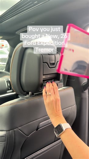 Discover the New Ford Expedition Tremor Features
