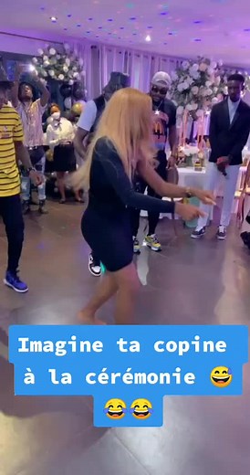 Elle danse alors bien hein 🇨🇲 @AveiroDjess 😅😜😝. #cameroun #tiktok #like #patarge #commante #bop #tamelo #bopdy #justepourrire #hurmour