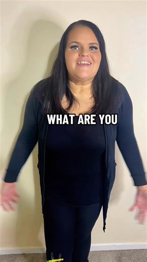 Wearing my favorite color, “Neon Green (knee on green)” | Liz Luda