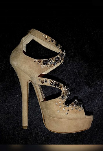 Explore Jenni Rivera's Iconic Fashion Collection