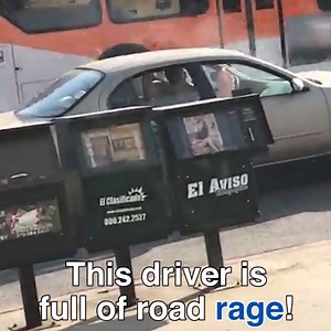 This driver's road rage is terrifying | Daily Mail Video