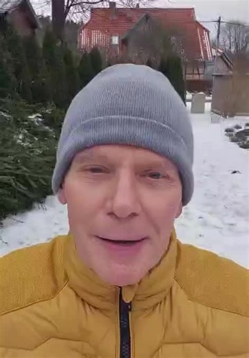 Christian Franke on Instagram: "Schönen Sonntag, Euer Christian! ☃️"