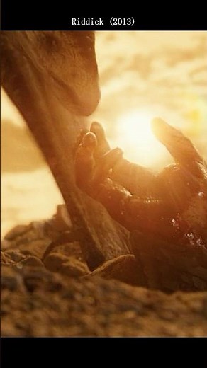 #movie Riddick vs. The Alien Hounds – No Weapon, No Mercy | Riddick (2013) Opening Scene