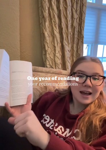 One year of reading your 10 fantasy book recommendations ✨🫶 I‘ll do a whole separate video on ranking and rating all of them! Books Recommended: * Dark Rise * Little Thieves * Strange the Dreamer * The Demon King * Fireborne * One Dark Window * Undertaking of Hart and Mercy * Of War and Ruin * Sabriel * Empire of the Vampire #books #bookworm #BookTok #fyp #reading #bookrecommendations #fantasyreader #goodreadschallenge #bookish #bookishtiktok #fantasybooktok #fantasybookrecommendation #fantasyb