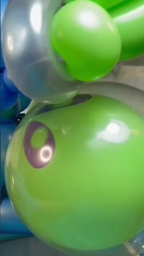 ASMR - Alien Balloon Popping - Oddly Satisfying