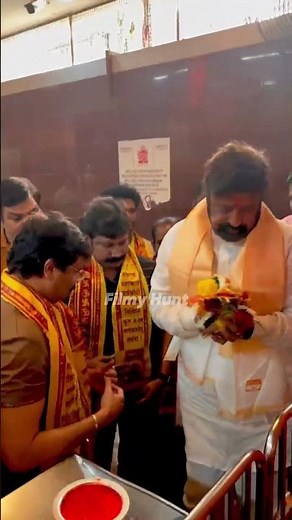 Bala Krishna & Boyapati Srinu Visited Siddi Vinayaka Temple At Mumbai | Akhanda2 | FH