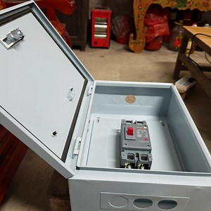 [Hot Item] OEM Circuit Breaker Box IP55 Complete Small Power Distribution Electrical Enclosure Box