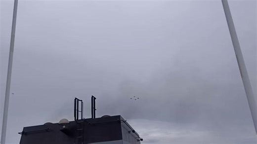 PANOORIN: PHILIPPINE AIR FORCE, NAGPALIPAD NG FIGHTER JETS SA MULTILATERAL MARITIME COOPERATIVE ACTIVITY SA WEST PHILIPPINE SEA Kuha sa video ang pagbuo ng diamond formation ng Philippine FA-50 fighter jets ng Philippine Air Force bilang bahagi ng pagpapatuloy ng 11th Multilateral Maritime Cooperative Activity ng Pilipinas, Amerika, at Japan sa West Philippine Sea ngayong Sabado, Sept. 13. Courtesy: PTV/ Facebook | GMA Public Affairs