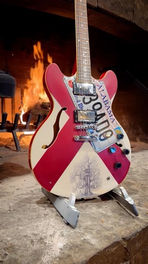 Gepettos Guild on Instagram: "Sweet Home, strum it loud 🎸🌳 Our Alabama build features a hand-drawn oak tree rooted right on the body — paying tribute to southern soul and strength. DM us to design your own state-inspired guitar! #AlabamaGuitar #CustomGuitar #GuitarArt #GeppettosGuild"