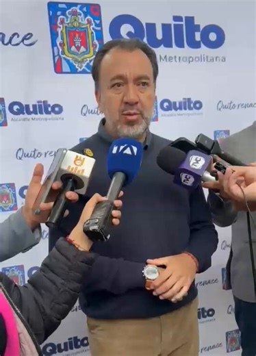 Esto cada vez se pone más turbio. El municipio debe investigar esto ¿cómo había actores políticos que desde las 3 de la mañana ya sabían de una falla en el metro que se reportó a las 5:30 am? Después del Porsche, el país sabe que esta gente y sus sirvientes son capaces de todo.