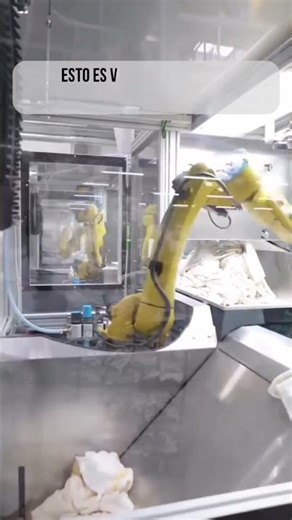 Robots handling textiles? That’s one of the hardest automation challenges #shorts