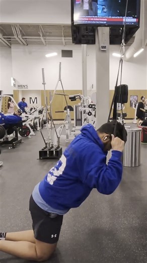 This Cable Crunch Keeps Tension on Your Abs