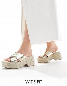 ASOS DESIGN - Toy - Chaussures compensées larges à brides croisées - Doré | ASOS