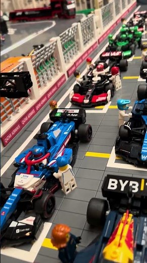 Amazing LEGO F1 Race Track Display – Incredible Formula 1 Cars in Action!