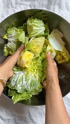 Are you a kimchi lover who’s wondered how to make kimchi at home? 🔥 COMMENT RECIPE 👇 https://www.liveeatlearn.com/how-to-make-kimchi/ | Live Eat Learn