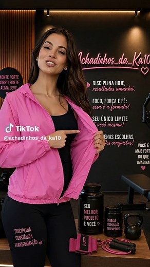 Jaqueta corta-vento com bolso, leve, confortável e perfeita para proteger do vento com estilo no dia a dia. #corta vento #modafeminina #lookesportivo #roupasfemininas #estilocasual