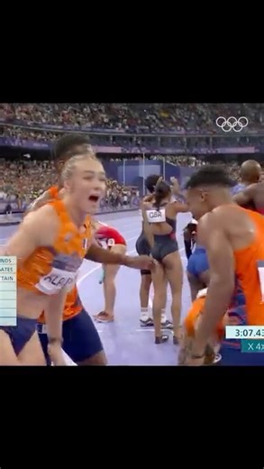 Follow the orange shirt! 👀🧡 Femke Bol delivered a stunning final leg, leading the Dutch team to victory in the mixed 4x400m relay at #Paris2024. #Olympic | Olympics