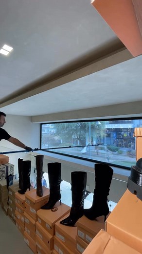 «Καθαρισμός τζαμιών ανώτερου επιπέδου» #καθαρισμόςτζαμιών #Θεσσαλονίκη #WindowCleaning #Καλαμαριά | Υπηρεσίες καθαρισμού τζαμιών