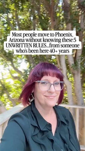Kelly Wilson-Prior | Gilbert & Phoenix, AZ REALTOR®|Relocations on Instagram: "Let’s keep it real for a second… Arizona is incredible — sunshine, space, mountain views, an easy outdoor lifestyle — but living here comes with a few “only-in-Arizona” realities people always wish they’d known sooner: 1️⃣ Winter here will absolutely ruin you. From December through February, days often land in the mid-60s to low-70s with blue sunny skies for days. While friends elsewhere are scraping ice, you’re hikin