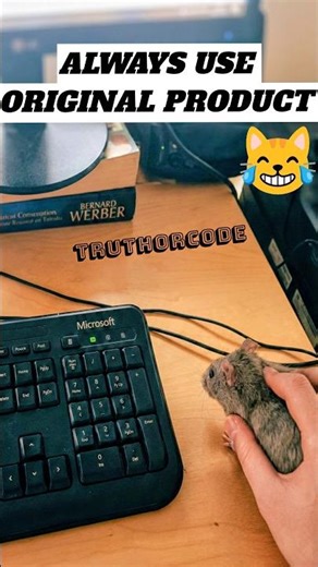 The OG Computer Mouse 🐭 😂#memes #techhumor #mouse #computersetup #funnyanimals #shorts