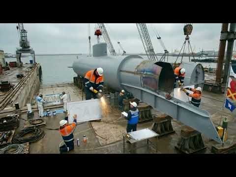 how submarines are built