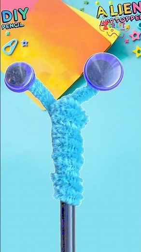 DIY Alien Eye Pencil Topper 🖊️ | Easy craft to do at home #diy #craft #craftyfun #kids