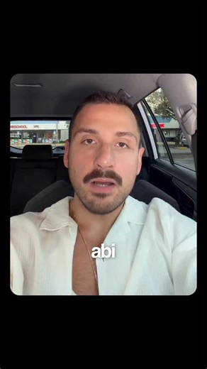 Deniz Ozsoy on Instagram: "📚 Kaynaklar • Hochschild (1983) – Emotional Labor Theory İş yerinde gerçek duyguları bastırıp sahte gülümsemenin uzun vadede tükenmişliğe yol açtığını ortaya koyan temel teori. • Grandey (2000) Emotional Labor Model & sonraki çalışmalar Surface acting (zorla gülümseme) → duygusal tükenmişlik ve depresyonla bağlantılı bulunuyor. ￼ • Surface-acting emotional labor predicts depressive symptoms (2021, Int Arch Occup Environ Health) İş yerinde gerçek duyguları bastı