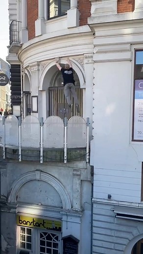 Mastering Climbing in Assassin's Creed: Tips and Tricks