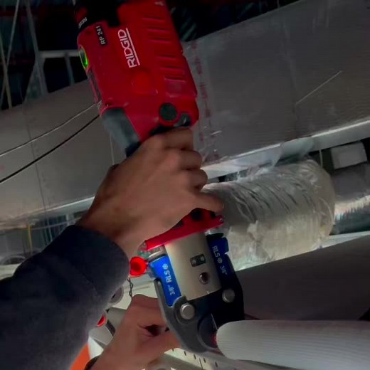 Using some original Zoomlock/RLS fittings to join a couple HVAC linesets. #foryou #fyp #4u