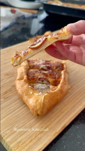 Türkische Pide mit Sucuk und Käse #recipe #delicious #tasty #homemade #food #easy