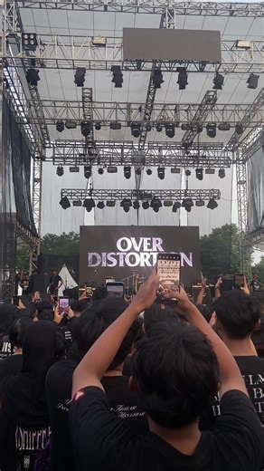 Over Distortion: Loyalty Test & Opening